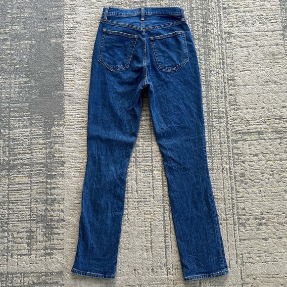 Abercrombie Curve Love Ultra High Rise 90s Slim Straight Jean - Picture 7 of 9